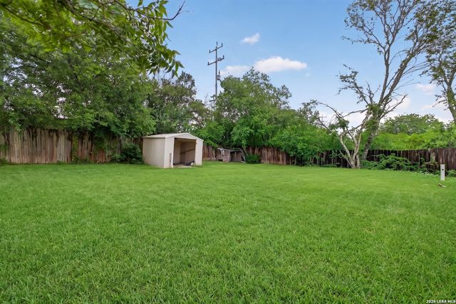 12209 LUCKY OAKS ST, Live Oak, TX 78233