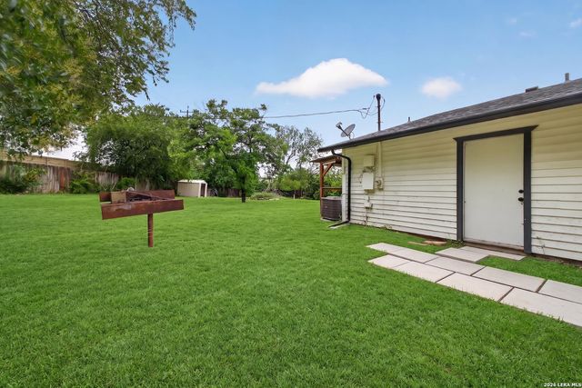 12209 LUCKY OAKS ST, Live Oak, TX 78233