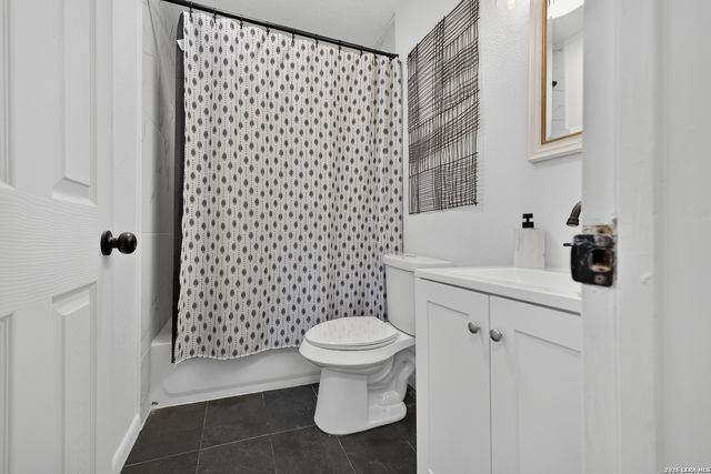 12209 LUCKY OAKS ST, Live Oak, TX 78233
