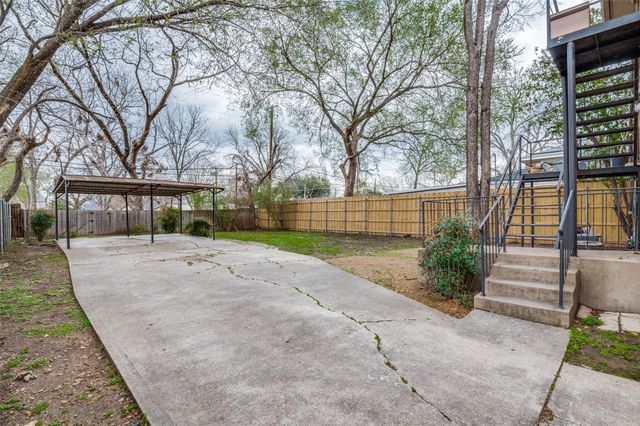 1315 Kings Highway, Dallas, TX 75208
