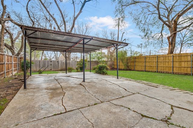 1315 Kings Highway, Dallas, TX 75208