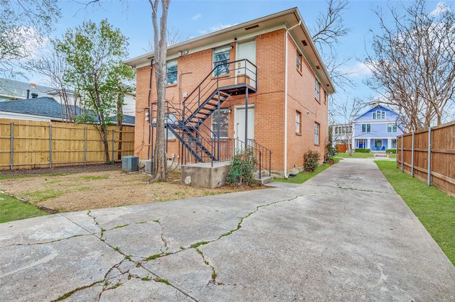 1315 Kings Highway, Dallas, TX 75208