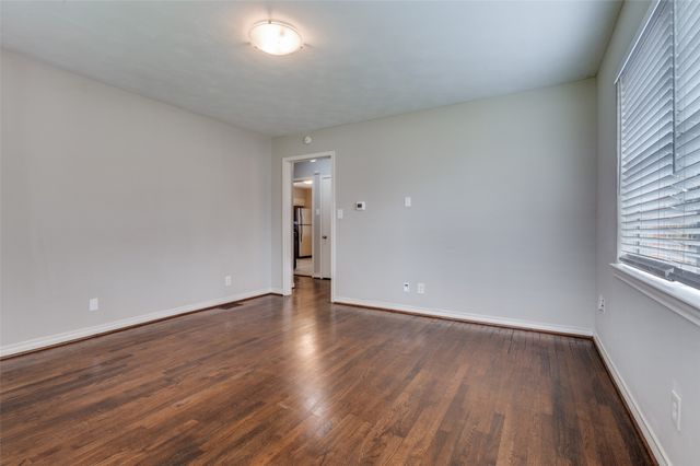 1315 Kings Highway, Dallas, TX 75208