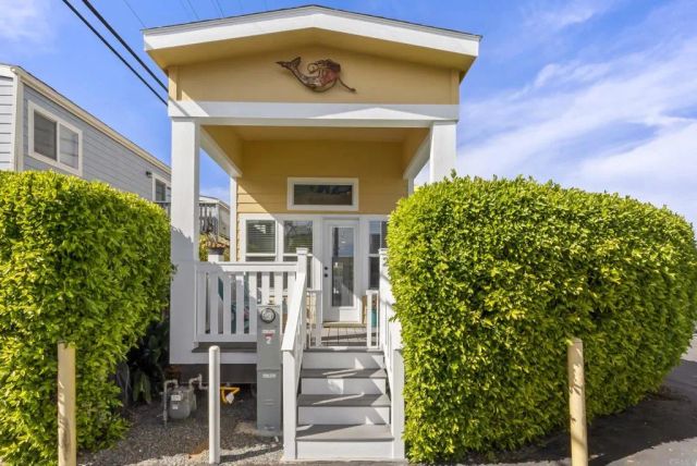 1624 N Coast Highway 101 2, Encinitas, CA 92024