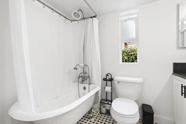 1624 N Coast Highway 101 2, Encinitas, CA 92024