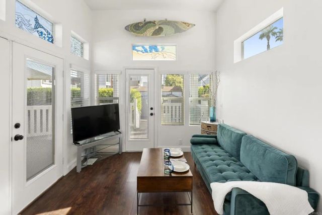 1624 N Coast Highway 101 2, Encinitas, CA 92024