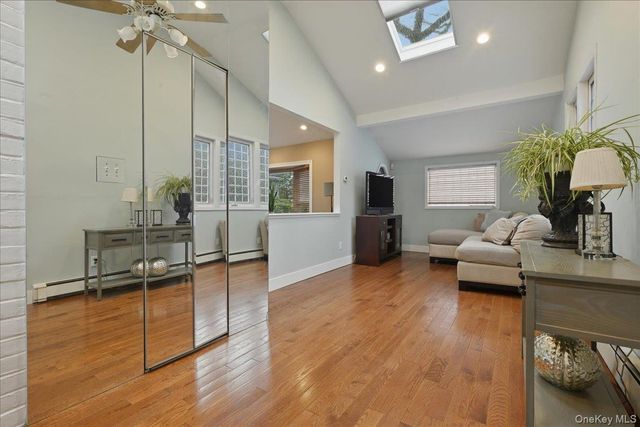 1261 Meadowbrook Road, Merrick, NY 11566