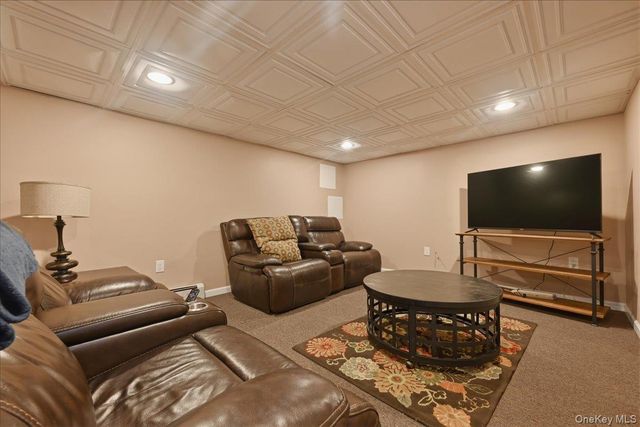 1261 Meadowbrook Road, Merrick, NY 11566