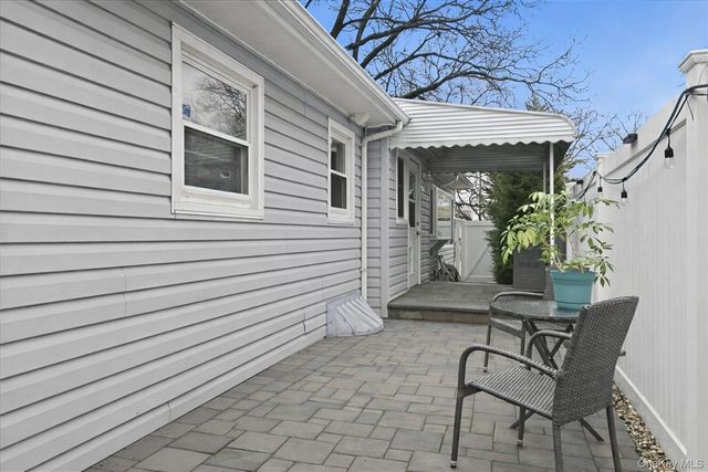 1261 Meadowbrook Road, Merrick, NY 11566