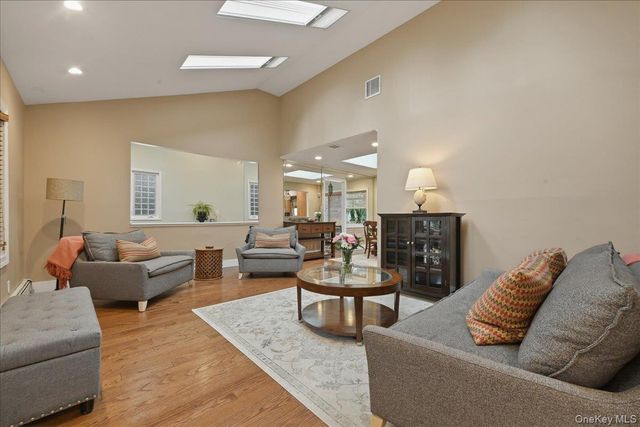 1261 Meadowbrook Road, Merrick, NY 11566