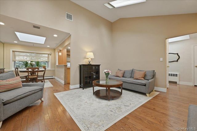 1261 Meadowbrook Road, Merrick, NY 11566