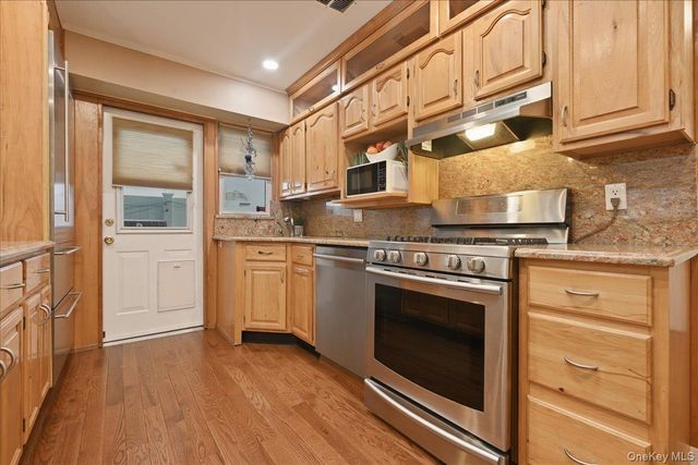 1261 Meadowbrook Road, Merrick, NY 11566