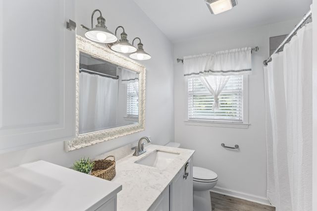 103 Oak Dr, Columbia, TN 38401