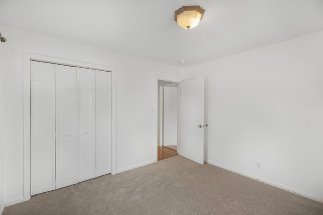 103 Oak Dr, Columbia, TN 38401