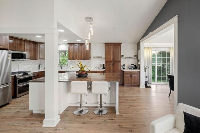 7712 N College Park Drive, Brooklyn Park, MN 55445