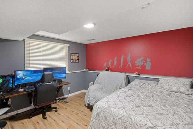 7712 N College Park Drive, Brooklyn Park, MN 55445