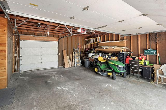 7712 N College Park Drive, Brooklyn Park, MN 55445