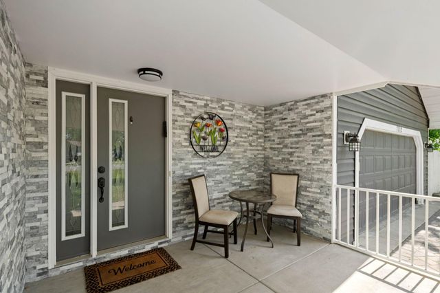 7712 N College Park Drive, Brooklyn Park, MN 55445