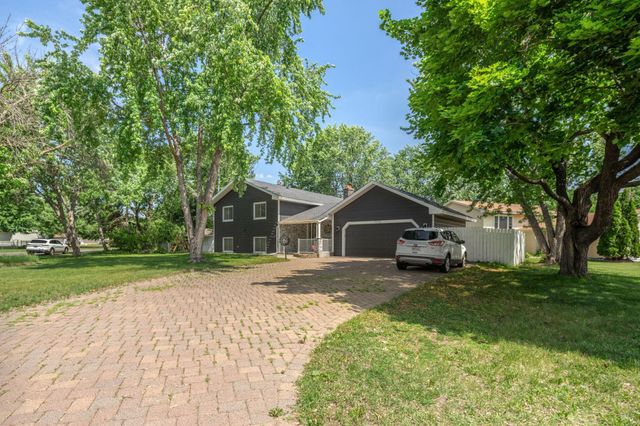 7712 N College Park Drive, Brooklyn Park, MN 55445