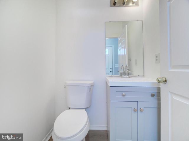 1 KENT CT, Trenton, NJ 08648