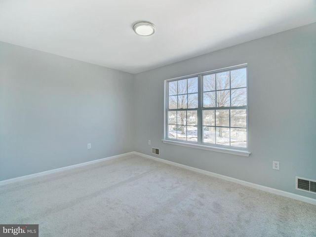 1 KENT CT, Trenton, NJ 08648