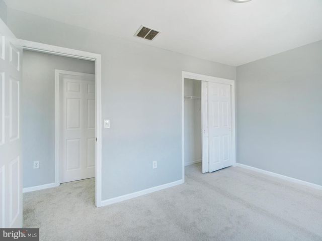 1 KENT CT, Trenton, NJ 08648