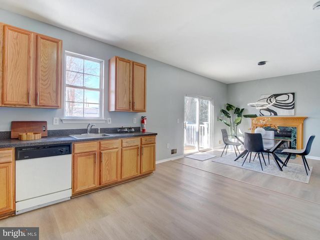 1 KENT CT, Trenton, NJ 08648