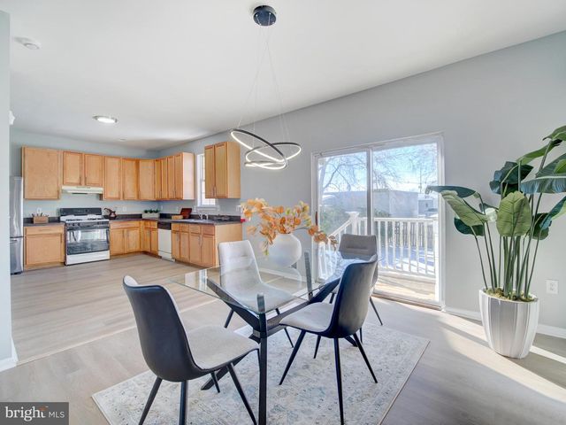 1 KENT CT, Trenton, NJ 08648