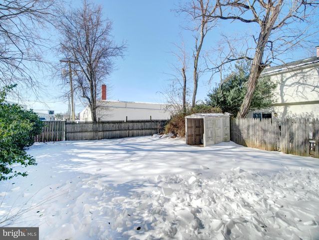 1 KENT CT, Trenton, NJ 08648