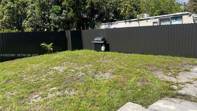 2330 NW 13th St 0, Fort Lauderdale, FL 33311