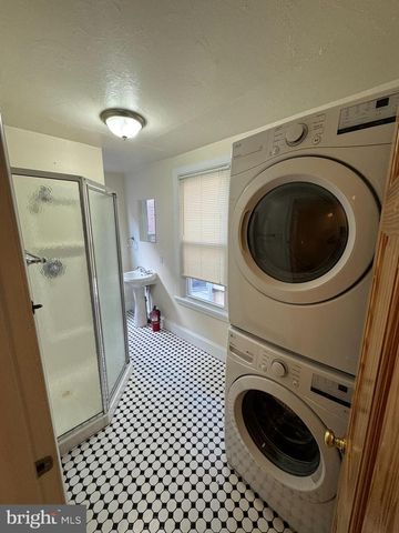 406 N 38TH ST, Philadelphia, PA 19104