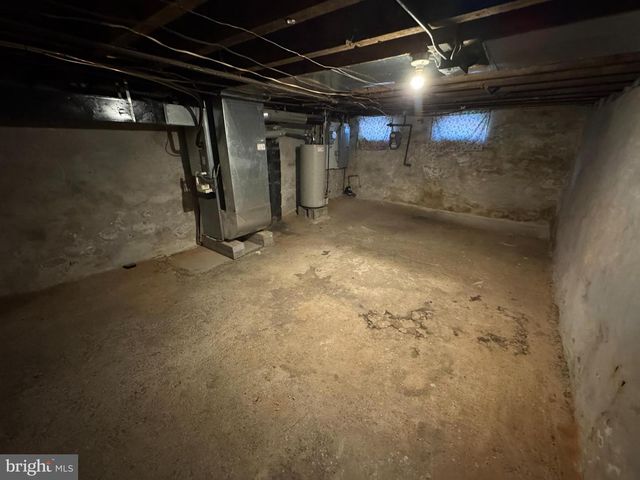 406 N 38TH ST, Philadelphia, PA 19104