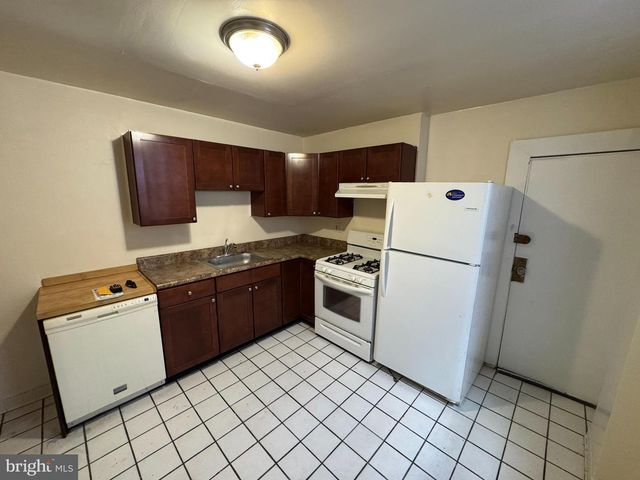 406 N 38TH ST, Philadelphia, PA 19104