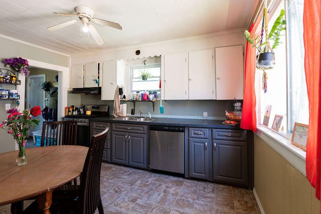 911 Dorchester Avenue, Grand Rapids, MI 49503