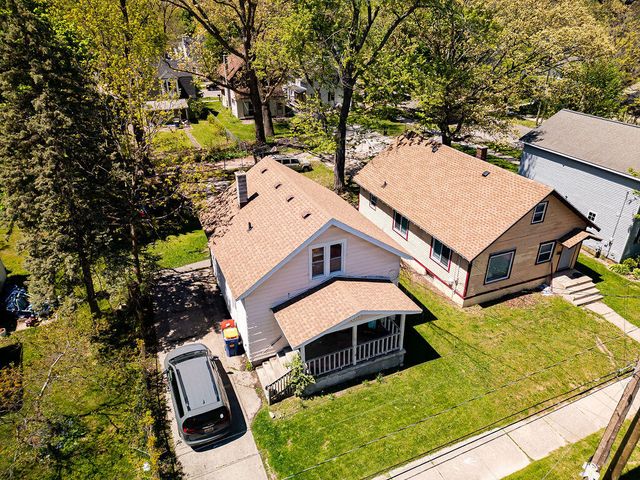911 Dorchester Avenue, Grand Rapids, MI 49503