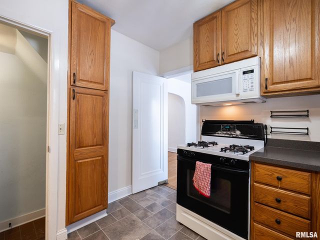 1704 E TERRACE VIEW Lane, Peoria Heights, IL 61616