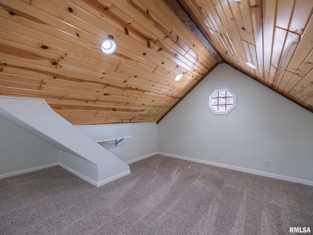 1704 E TERRACE VIEW Lane, Peoria Heights, IL 61616