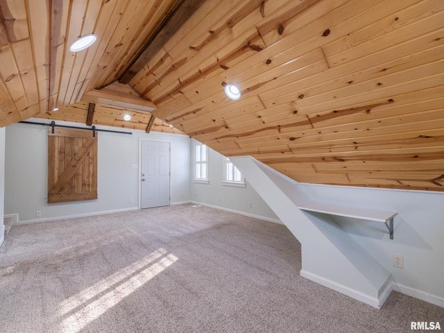 1704 E TERRACE VIEW Lane, Peoria Heights, IL 61616