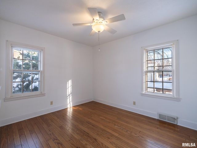 1704 E TERRACE VIEW Lane, Peoria Heights, IL 61616