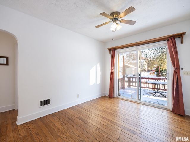 1704 E TERRACE VIEW Lane, Peoria Heights, IL 61616