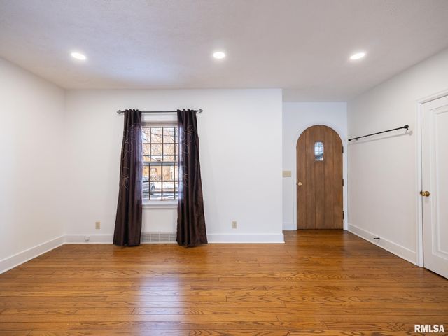 1704 E TERRACE VIEW Lane, Peoria Heights, IL 61616