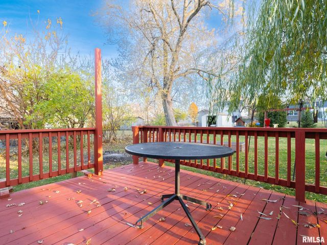 1704 E TERRACE VIEW Lane, Peoria Heights, IL 61616