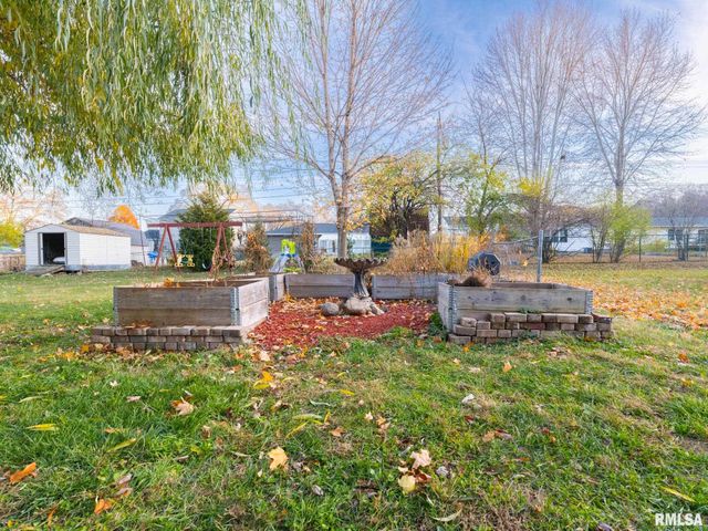 1704 E TERRACE VIEW Lane, Peoria Heights, IL 61616