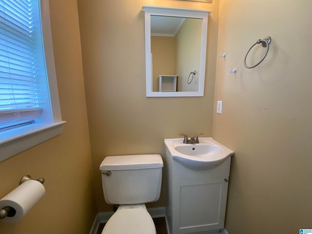 2700 DAFFODIL AVENUE, Hueytown, AL 35023