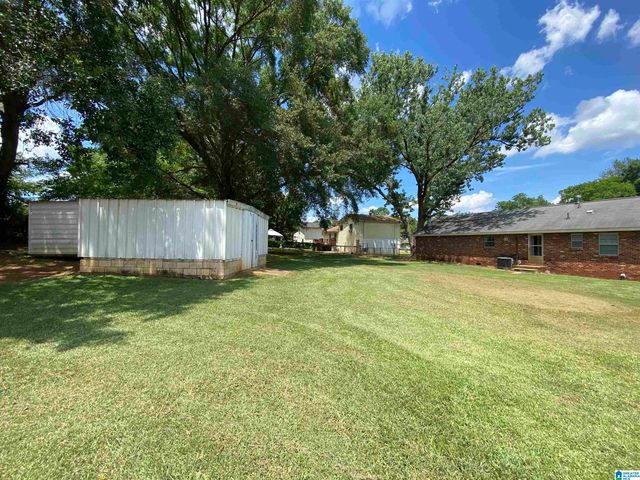 2700 DAFFODIL AVENUE, Hueytown, AL 35023