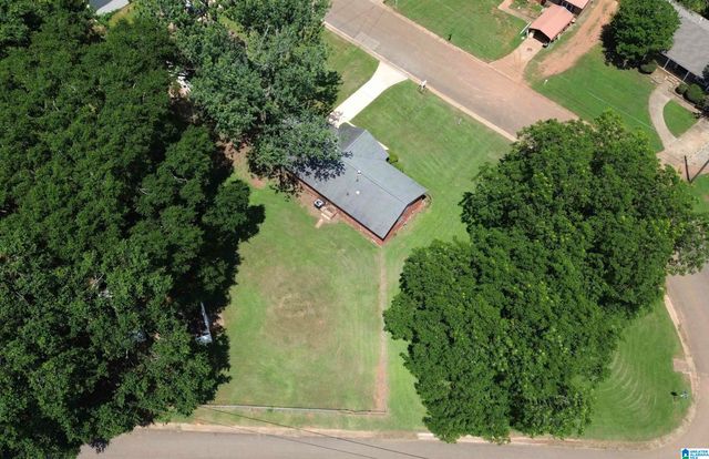 2700 DAFFODIL AVENUE, Hueytown, AL 35023