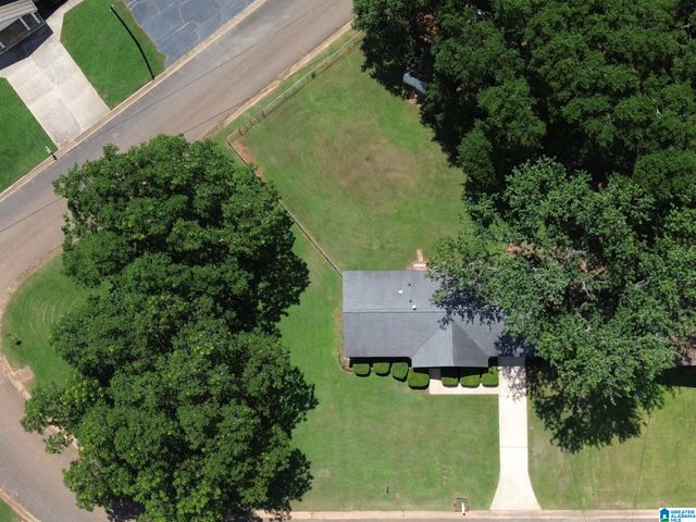 2700 DAFFODIL AVENUE, Hueytown, AL 35023