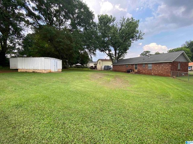 2700 DAFFODIL AVENUE, Hueytown, AL 35023