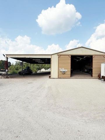 1215 Avenue H, Rosenberg, TX 77471