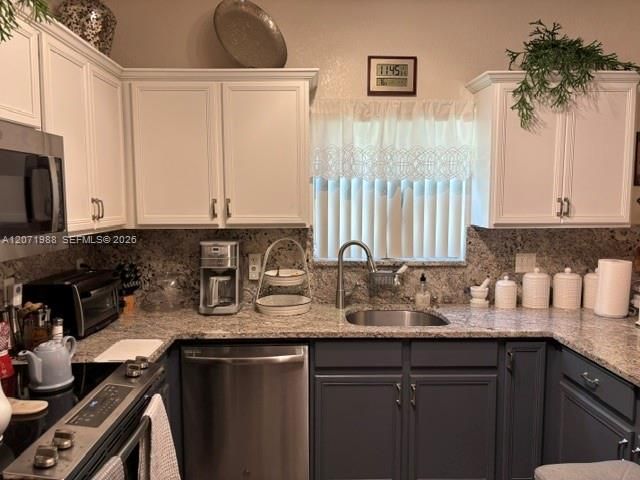 7469 Tam Oshanter Boulevard, North Lauderdale, FL 33068